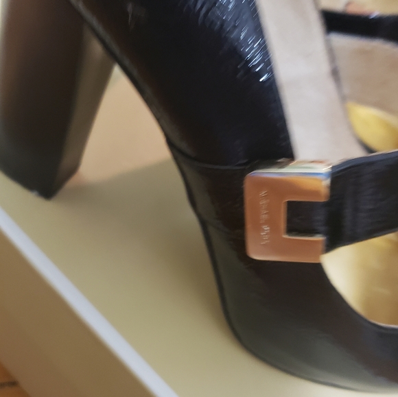 Michael Kors Patent Leather Beverly Open Toe Heels - Picture 5 of 9